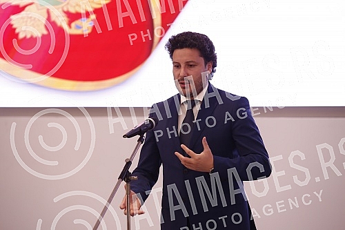 The Prime Minister of Montenegro, Dritan Abazovic, talked with the President of the Serbian Chamber of Commerce, Marko Cadez, and representatives of the Serbian business community about improving economic cooperation between the two countries and str