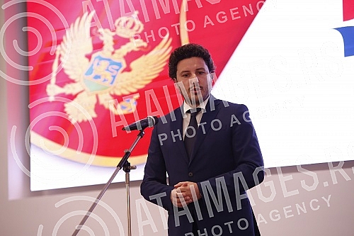 The Prime Minister of Montenegro, Dritan Abazovic, talked with the President of the Serbian Chamber of Commerce, Marko Cadez, and representatives of the Serbian business community about improving economic cooperation between the two countries and str