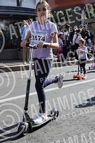 Belgrade roller skating plus, organized by the Belgrade Roller skating Association, under the auspices of the Secretariat for Sports and Youth and the Secretariat for Education and Child Protection of the City of Belgrade, was held in the center of B
