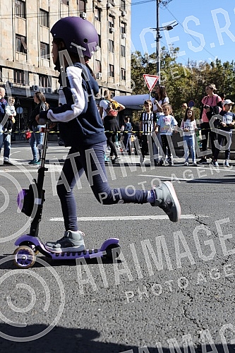 Belgrade roller skating plus, organized by the Belgrade Roller skating Association, under the auspices of the Secretariat for Sports and Youth and the Secretariat for Education and Child Protection of the City of Belgrade, was held in the center of B