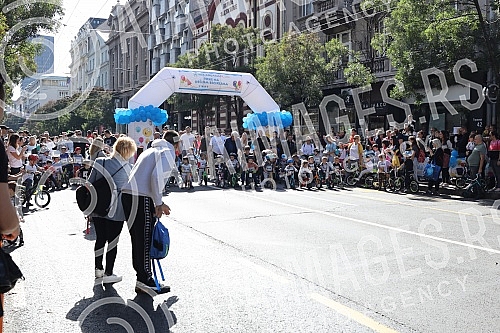 Belgrade roller skating plus, organized by the Belgrade Roller skating Association, under the auspices of the Secretariat for Sports and Youth and the Secretariat for Education and Child Protection of the City of Belgrade, was held in the center of B