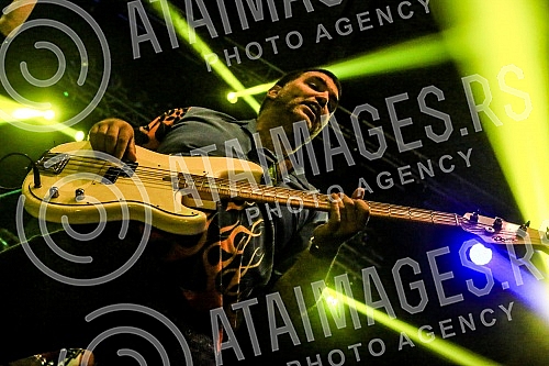 The popular Balkan-punk-folk band Brkovi, after four years, held its first independent concert in Belgrade, in the Hangar of the Port of Belgrade, and the special guests at the concert are Travolta from Borce Grede and the Bulgarian orchestra Kamchia