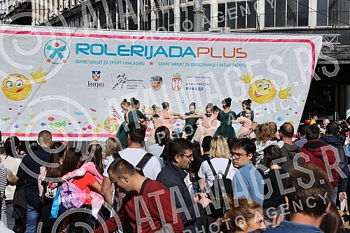 Belgrade roller skating plus, organized by the Belgrade Roller skating Association, under the auspices of the Secretariat for Sports and Youth and the Secretariat for Education and Child Protection of the City of Belgrade, was held in the center of B