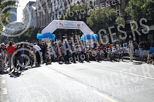 Belgrade roller skating plus, organized by the Belgrade Roller skating Association, under the auspices of the Secretariat for Sports and Youth and the Secretariat for Education and Child Protection of the City of Belgrade, was held in the center of B