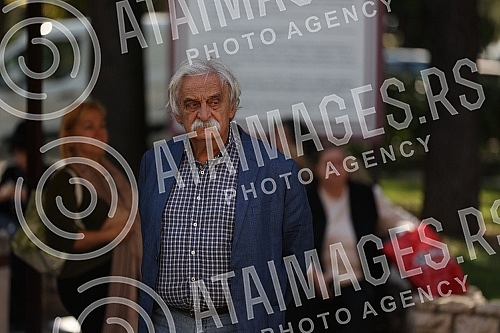 Srbijanka Turajlic, a retired professor of the University of Belgrade and an activist for human rights and freedoms, was buried at the New Cemetery.Profesorka Univerziteta u Beogradu u penziji i i aktivistkinja za ljudska prava i slobode Srbijanka 