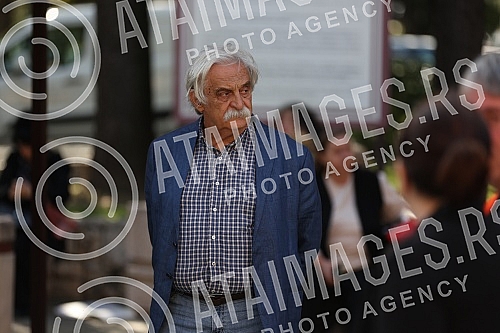 Srbijanka Turajlic, a retired professor of the University of Belgrade and an activist for human rights and freedoms, was buried at the New Cemetery.Profesorka Univerziteta u Beogradu u penziji i i aktivistkinja za ljudska prava i slobode Srbijanka 