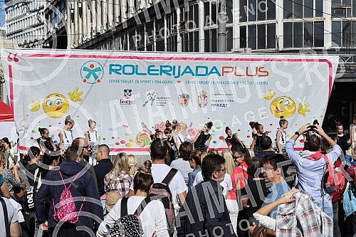 Belgrade roller skating plus, organized by the Belgrade Roller skating Association, under the auspices of the Secretariat for Sports and Youth and the Secretariat for Education and Child Protection of the City of Belgrade, was held in the center of B