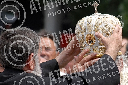Svetom liturgijom u Vaznesenjsoj crkvi i svecanom litijom centralnim gradskim ulicama, obelezena slava grada Beograda - Spasovdan.