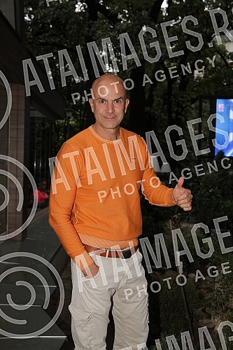 In the pizzeria Dragulj on Kosutnjak, a contestant who goes for the first time to the world selection 