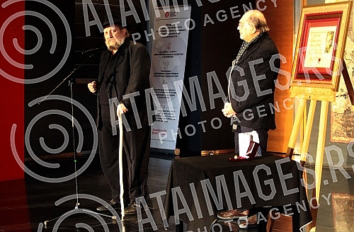 The presentation of the Lifetime Achievement Award Dobrica's Ring for 2021 to the family of Milan Lanet Gutovic was held at the Yugoslav Drama Theater, organized by the Association of Dramatic Artists of Serbia.Urucenje Nagrade za zivotno delo Dobr