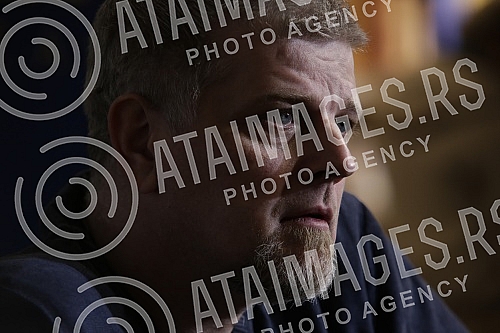 The forum on the occasion of the hundredth anniversary of the birth of Dobrica Cosic was held in the Delfi SKC bookstore.Tribina povodom stotinu godina od rodjenja Dobrice Cosica  odrzana je u knjizari Delfi SKC.