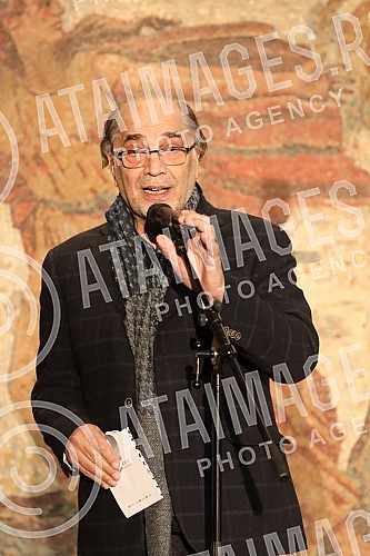 The presentation of the Lifetime Achievement Award Dobrica's Ring for 2021 to the family of Milan Lanet Gutovic was held at the Yugoslav Drama Theater, organized by the Association of Dramatic Artists of Serbia.Urucenje Nagrade za zivotno delo Dobr