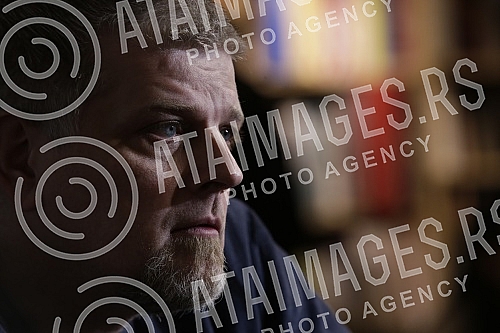 The forum on the occasion of the hundredth anniversary of the birth of Dobrica Cosic was held in the Delfi SKC bookstore.Tribina povodom stotinu godina od rodjenja Dobrice Cosica  odrzana je u knjizari Delfi SKC.