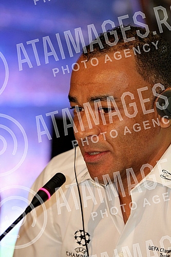 UEFA Champions League Trophy Tour, presented by UniCredit held in Barutana.Trofej UEFA Lige sampiona predstavljen u Barutani na Kalemegdanu.