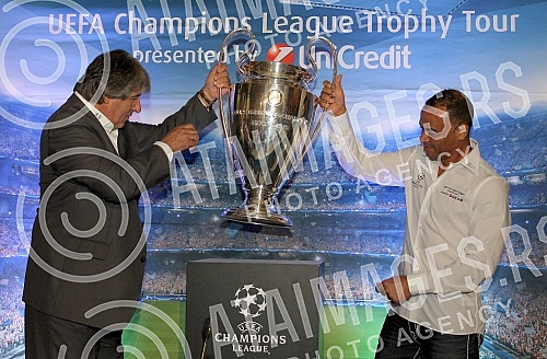 UEFA Champions League Trophy Tour, presented by UniCredit held in Barutana.Trofej UEFA Lige sampiona predstavljen u Barutani na Kalemegdanu.