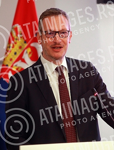 The conference and business meetings of Iranian and Serbian companies were held at the Serbian Chamber of Commerce.Konferencija i poslovni susreti iranskih i srpskih kompanija drzana je u Privrednoj komori Srbije.