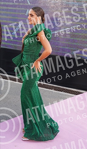 Superfinale of the fifth season of the reality program Zadruga, which is broadcast on Pink TV.Superfinale pete sezone rijaliti programa Zadruga koji se emituje na televiziji Pink.