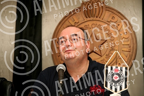 Promotion of new head coach in KK Partizan - Dusko Vujosevic held on stadium Partizan.Promocija novog trenera KK Partizan - Duska Vujosevica odrzana na stadionu Partizana. 