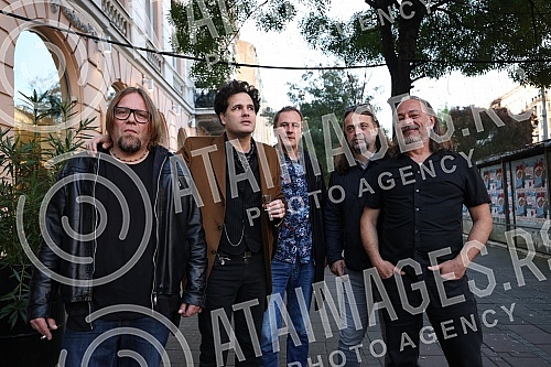 The group Kanda, Kodza and Nebojsa and the publishing house Mascom held a press promotion of the album in Gradska pivnica-Terazije.Grupa Kanda, Kodza i Nebojsa i izdavacka kuca Mascom odrzali su novinarsku promociju albuma u Gradskoj pivnici-Terazi