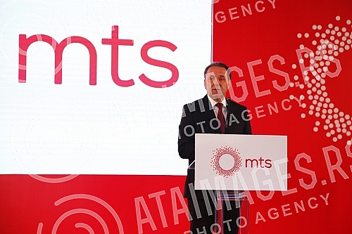 At the Belgrade Fair MTS company presented the possibilities of 5G technology.Na Beogradskom sajmu kompanija MTS predstavila je mogucnosti tehnologije 5G.