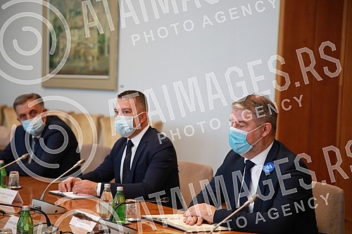 At the Palace of Serbia, Minister of Labor, Employment, Veterans' Affairs and Social Affairs Darija Kisic Tepavcevic met with Minister of Health and Social Welfare of the Republic of Srpska Alen Seranic.U Palati Srbija ministarka za rad, zaposljava