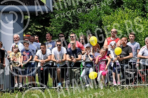 The circular car race at Usce 