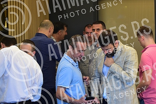 The official promotion of the new set of Nike FK Partizan jerseys for the 2022/23 season was held in the VIP Lounge above the center line of the Partizan stadium.Svecana promocija nove garniture Nike dresova FK Partizan za sezonu 2022/23 odrzana je