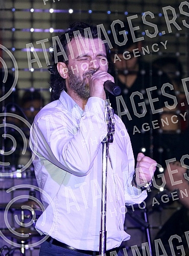 Performance of Aca Lukas (Aleksandar Vuksanovic) held in night club Gotik.Nastup Ace Lukasa (Aleksandar Vuksanovic) odrzan u nocnom klubu Gotik. 