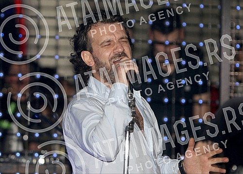 Performance of Aca Lukas (Aleksandar Vuksanovic) held in night club Gotik.Nastup Ace Lukasa (Aleksandar Vuksanovic) odrzan u nocnom klubu Gotik. 