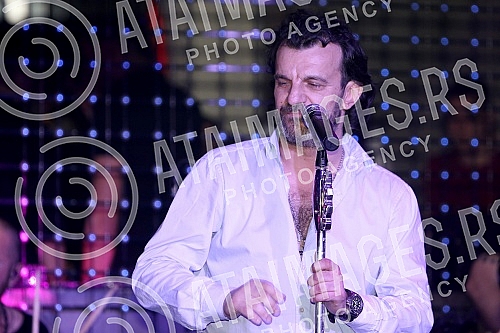 Performance of Aca Lukas (Aleksandar Vuksanovic) held in night club Gotik.Nastup Ace Lukasa (Aleksandar Vuksanovic) odrzan u nocnom klubu Gotik. 