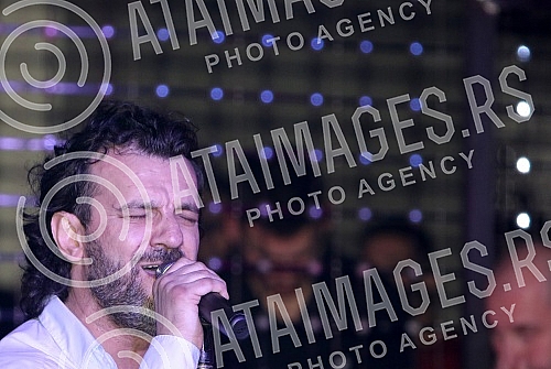 Performance of Aca Lukas (Aleksandar Vuksanovic) held in night club Gotik.Nastup Ace Lukasa (Aleksandar Vuksanovic) odrzan u nocnom klubu Gotik. 