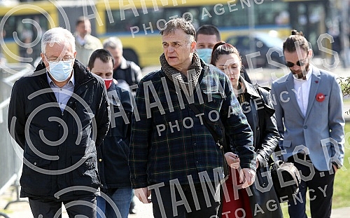 A press conference was held in front of the National assembly house, organized by the Social democratic party, the New party, the Civic democratic forum, the Hungarian movement, the Movement 1 out of 5 million, the Vlaska party, KLIP, New serbia, the