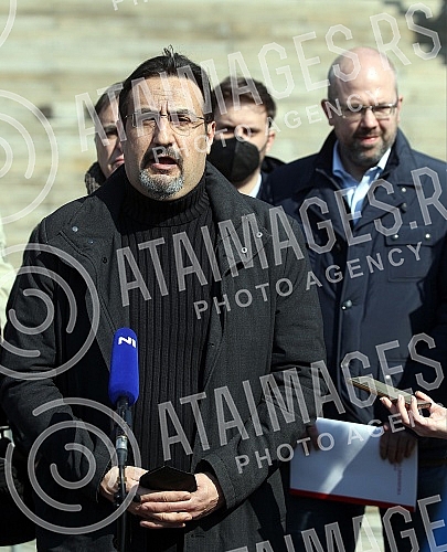 A press conference was held in front of the National assembly house, organized by the Social democratic party, the New party, the Civic democratic forum, the Hungarian movement, the Movement 1 out of 5 million, the Vlaska party, KLIP, New serbia, the
