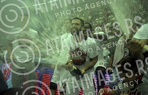 Treca utakmica finala plejofa Kosarkaske Super Lige Srbije izmedju KK Crvena Zvezda i KK Partizan odigrana u hali Pionir. 