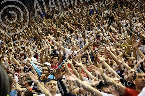 Treca utakmica finala plejofa Kosarkaske Super Lige Srbije izmedju KK Crvena Zvezda i KK Partizan odigrana u hali Pionir. 