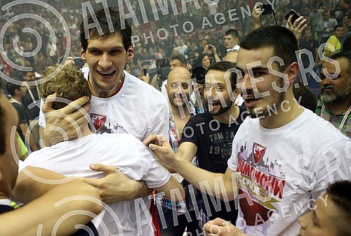 Treca utakmica finala plejofa Kosarkaske Super Lige Srbije izmedju KK Crvena Zvezda i KK Partizan odigrana u hali Pionir. 