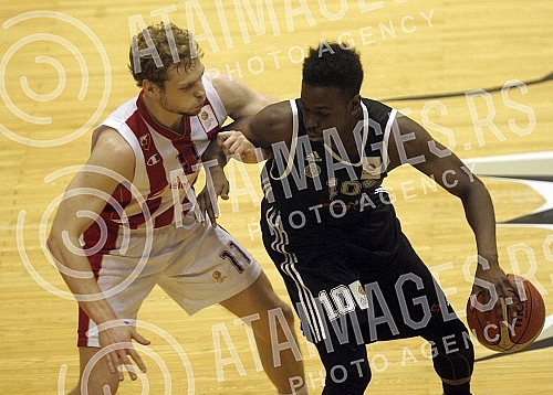 Treca utakmica finala plejofa Kosarkaske Super Lige Srbije izmedju KK Crvena Zvezda i KK Partizan odigrana u hali Pionir. 