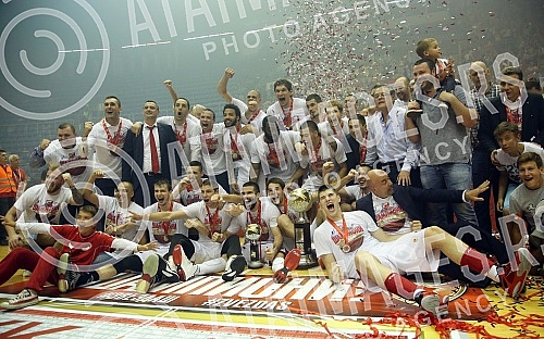 Treca utakmica finala plejofa Kosarkaske Super Lige Srbije izmedju KK Crvena Zvezda i KK Partizan odigrana u hali Pionir. 