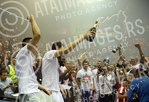 Treca utakmica finala plejofa Kosarkaske Super Lige Srbije izmedju KK Crvena Zvezda i KK Partizan odigrana u hali Pionir. 