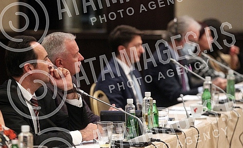 The Association of Judges of Serbia, with the support of the OSCE Mission to Serbia, organized a conference on Constitutional Change in Serbia. Drustvo sudija Srbije uz podrsku Misije OEBS u Srbiji organizovalo je konferenciju Ustavne promene u Srb