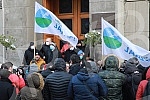 The Association of Environmental Organizations of Serbia - We Know Not to Give organized a blockade of the building of the Government of Serbia in order to remind members of the Government that they sent them requests.Savez Ekoloskih organizacija S