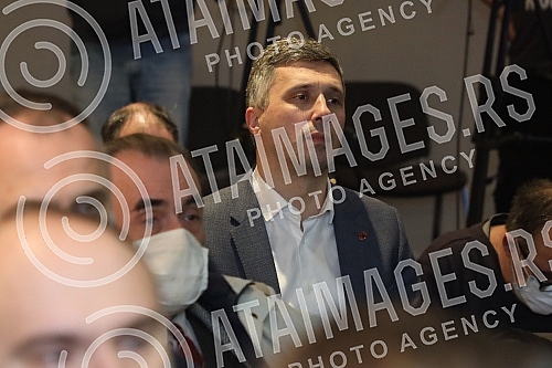 The organizer of the facsimile of Miroslav's Gospel, Veljko Topalovic, and the author of the documentary series on the history of the manuscript, Bosko Savkovic, held a press conference to discuss the damage to Miroslav's Gospel.Priredjivac faksimi