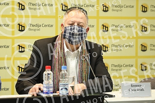 The organizer of the facsimile of Miroslav's Gospel, Veljko Topalovic, and the author of the documentary series on the history of the manuscript, Bosko Savkovic, held a press conference to discuss the damage to Miroslav's Gospel.Priredjivac faksimi