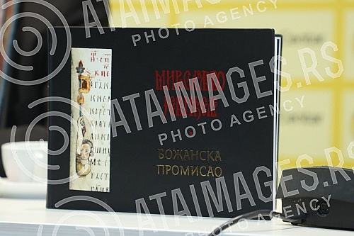 The organizer of the facsimile of Miroslav's Gospel, Veljko Topalovic, and the author of the documentary series on the history of the manuscript, Bosko Savkovic, held a press conference to discuss the damage to Miroslav's Gospel.Priredjivac faksimi