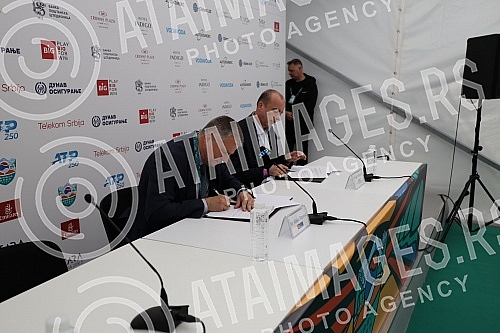 A press conference at which a cooperation agreement was signed between the Tennis Association of Serbia and the Tennis Association of Republika Srpska was held at the Media Center of the ATP tournament 