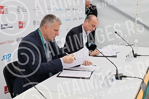 A press conference at which a cooperation agreement was signed between the Tennis Association of Serbia and the Tennis Association of Republika Srpska was held at the Media Center of the ATP tournament 