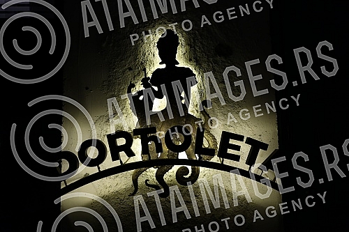 Zoran Kiki Lesendric and the group Piloti promoted the album 