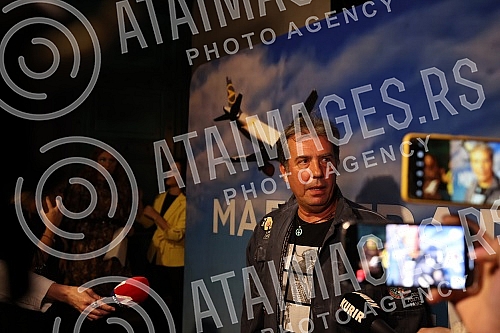 Zoran Kiki Lesendric and the group Piloti promoted the album 