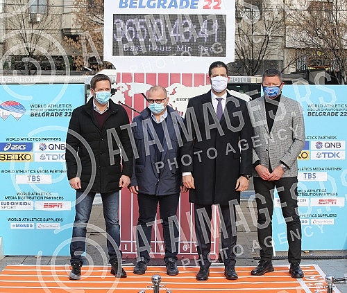 A clock called WORLD ON THE TRACK was unveiled in front of the Hotel Moskva in the center of Belgrade, which will count down a year until the start of the World Athletics Championships in the Belgrade22 hall.Ispred Hotela Moskva u centru Beograda o