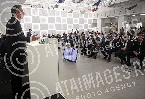 A Serbian - Russian business forum was organized by the Serbian Chamber of Commerce and the Cabinet of the Minister of Innovation and Technological Development in cooperation with the Russian Export Center.Otvoren srpsko - ruski poslovni forum u or